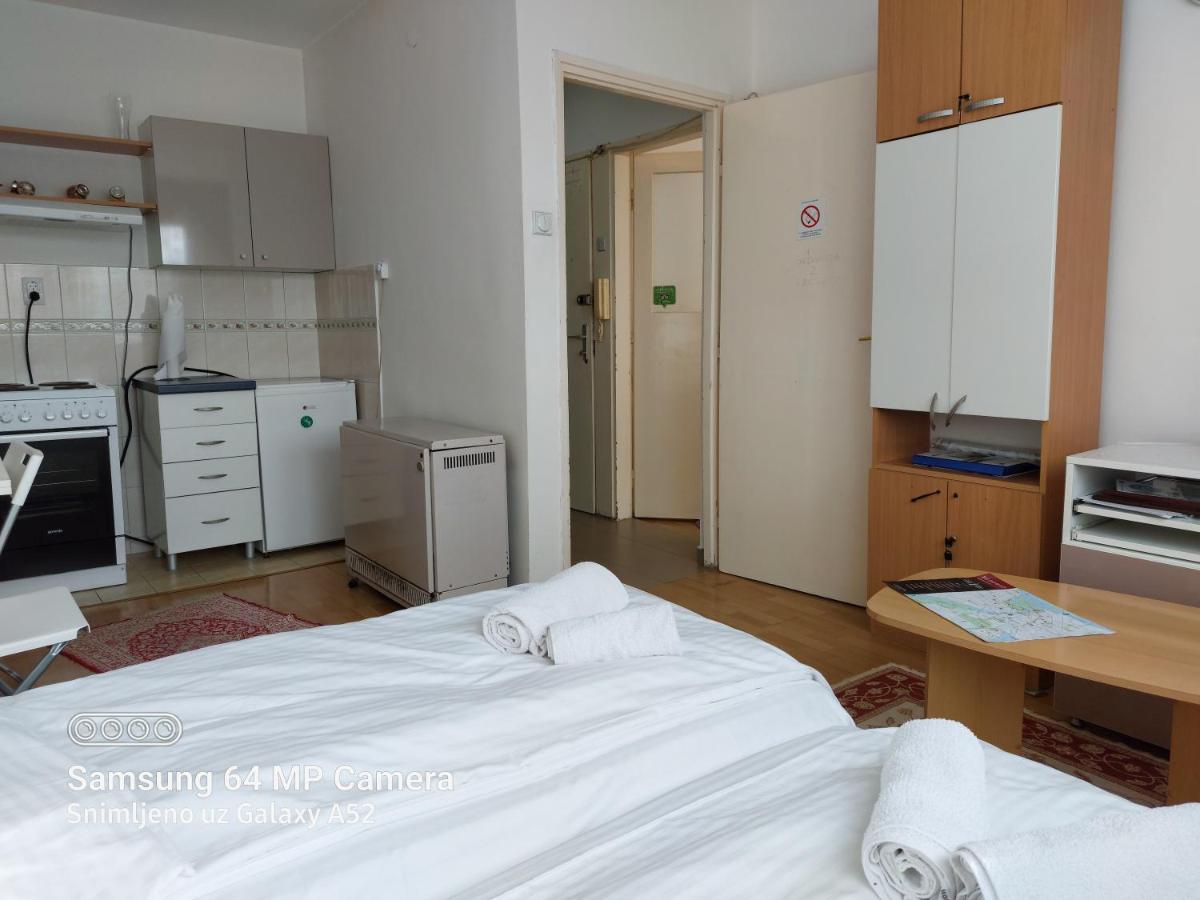 Apartment Daca Stan Beograd Ngoại thất bức ảnh